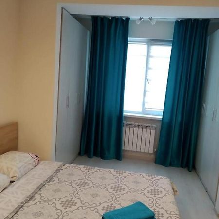 Молодёжный На Сейфуллина Apartman Almati Kültér fotó